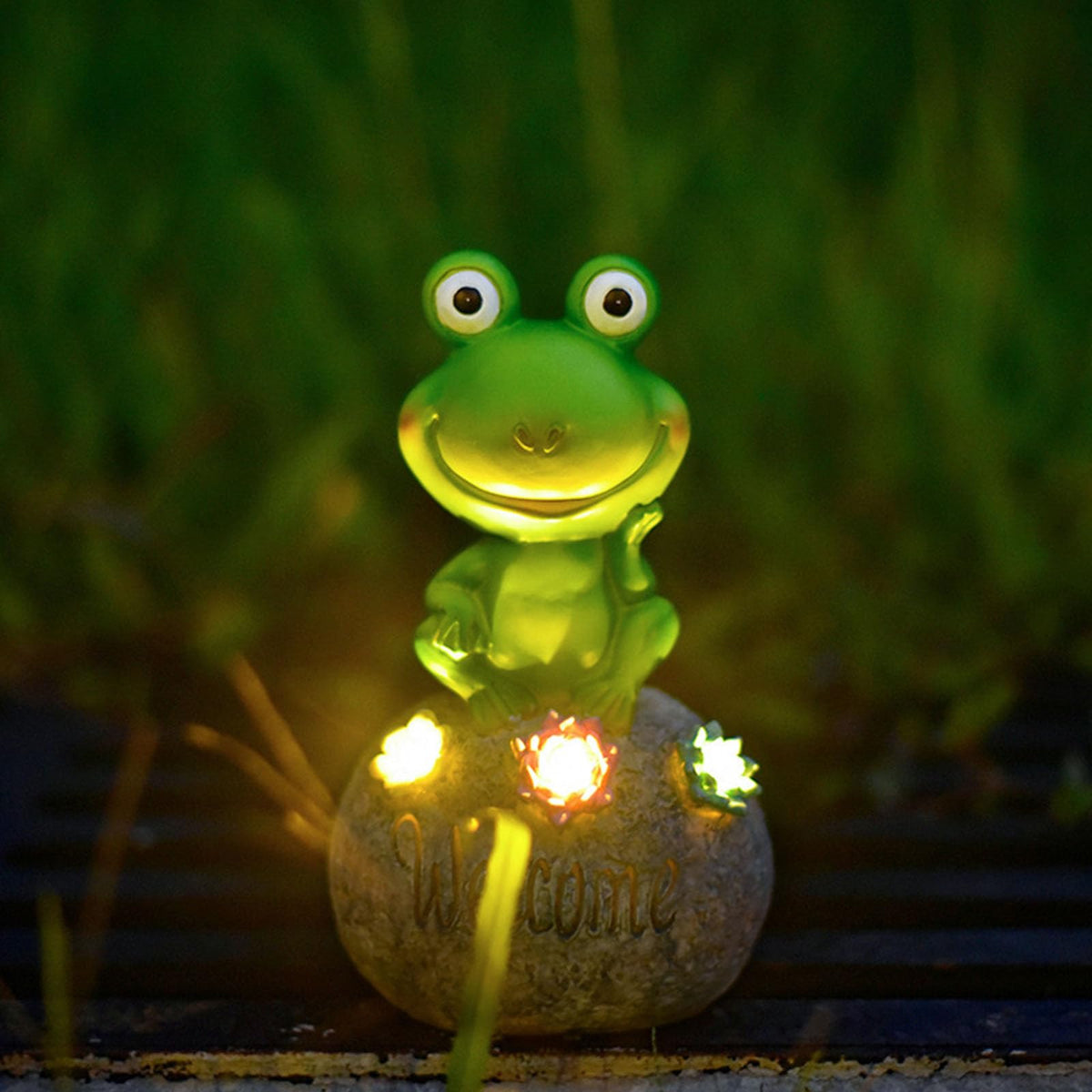 Frog Solar Lights Statue Decor For Garden