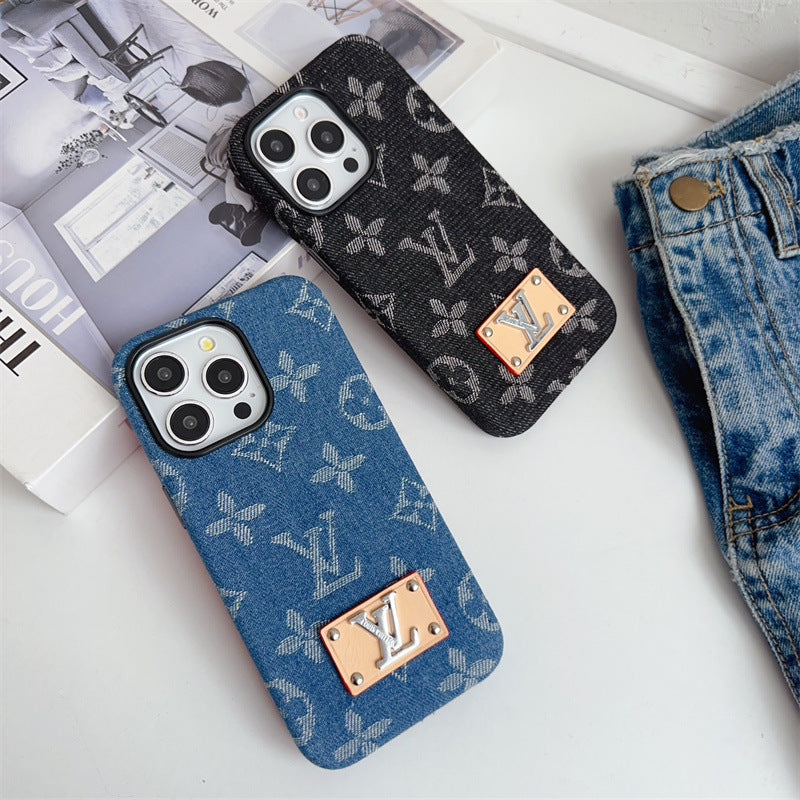Husă iPhone din denim cu litere clasice - imagine 4